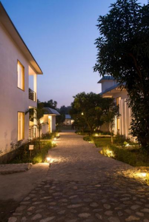 The White Oak Corbett Spa & Resort